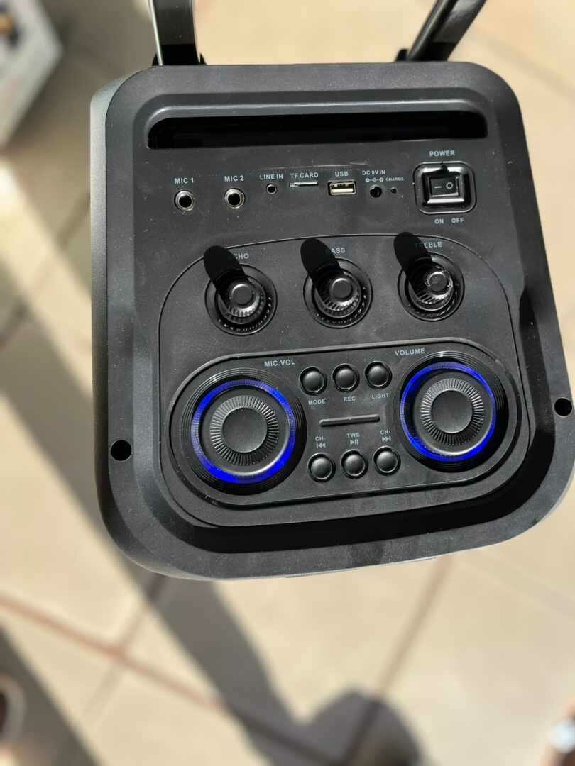 Cmik Bluetooth speaker