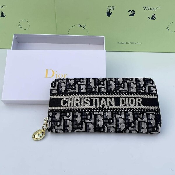 CHRISTIAN DIOR PURSE