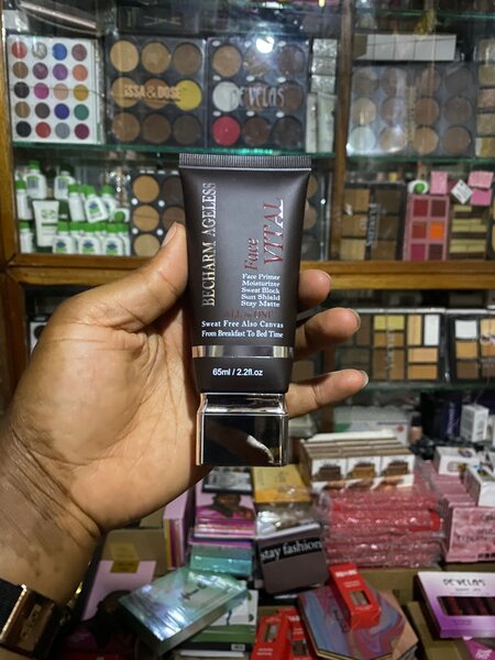 Base de Maquillage Longue Tenue