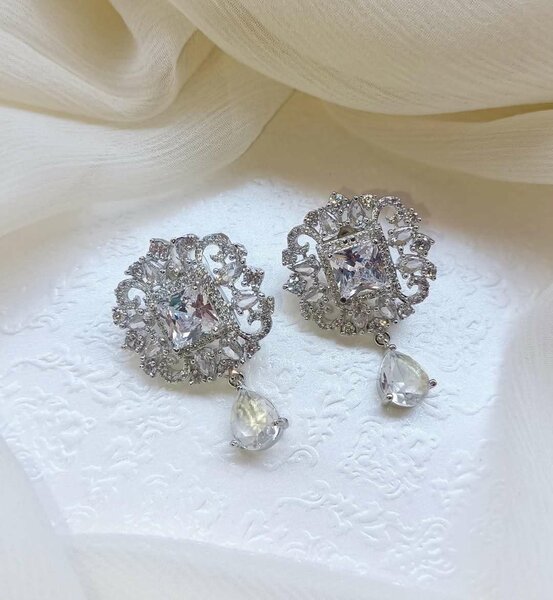 Ladies earrings