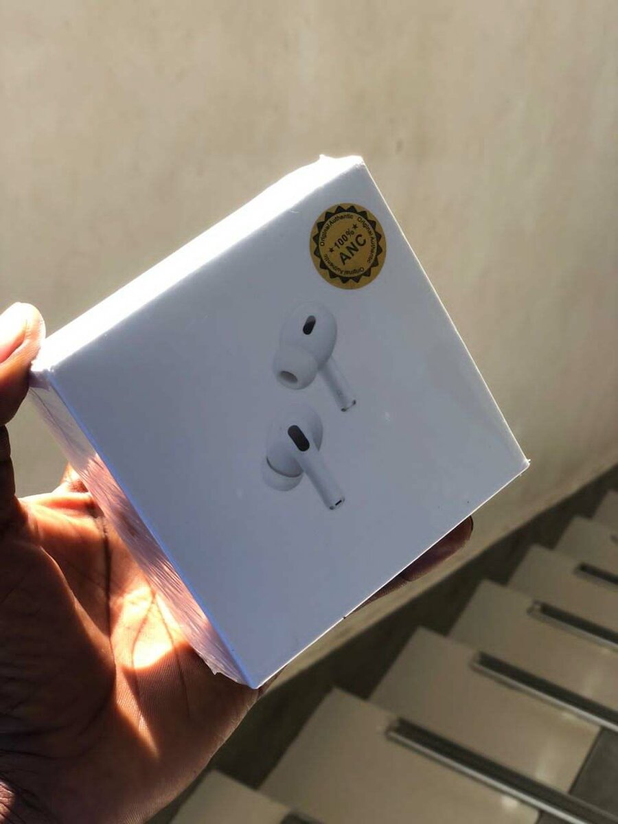 Original iPhone AirPods Pro 2