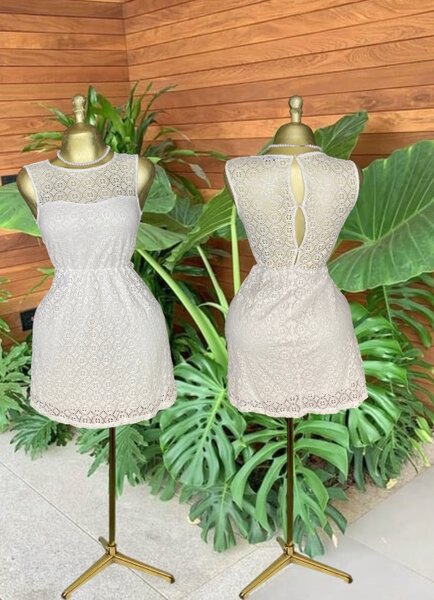 Robe en dentelle élégante