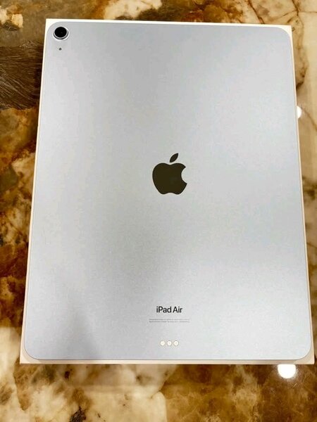 iPad Air 10.9" Wi-Fi 64GB