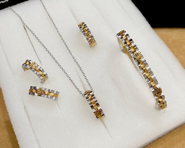 Stainless Steel Set of 4