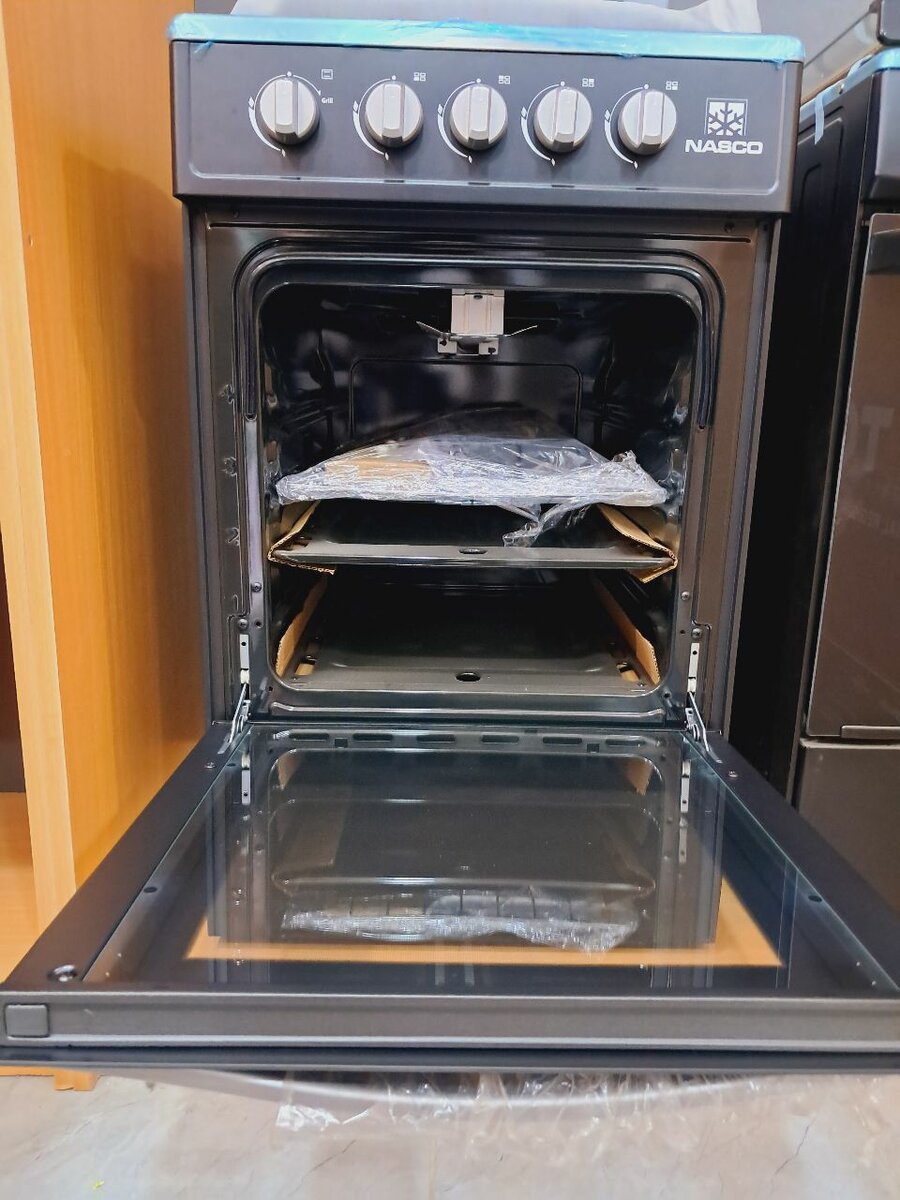 Brand new Nasco 4 burner gas stove