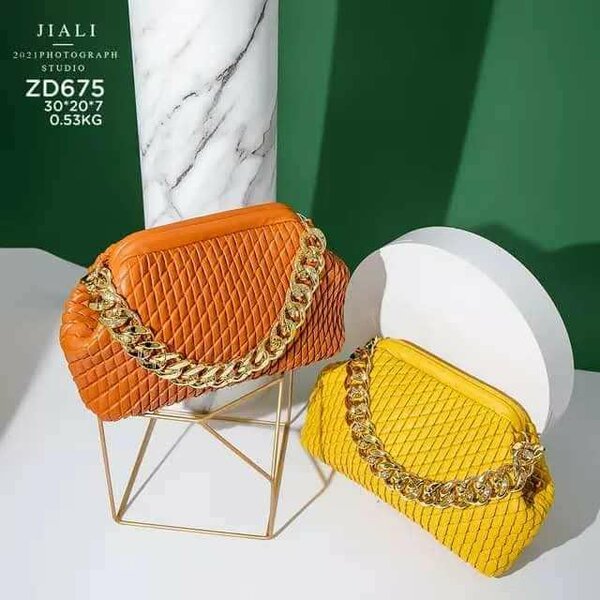 Sac à main matelassé chaîne