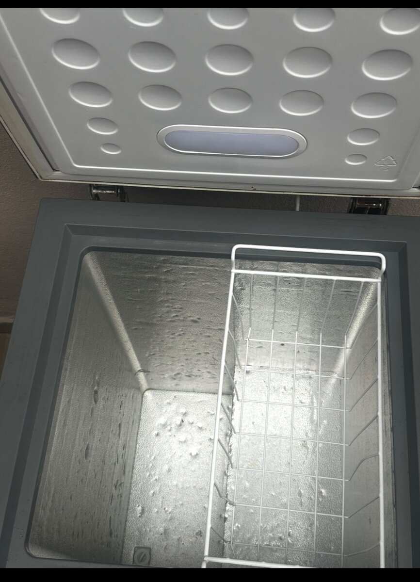 Congélateur coffre compact