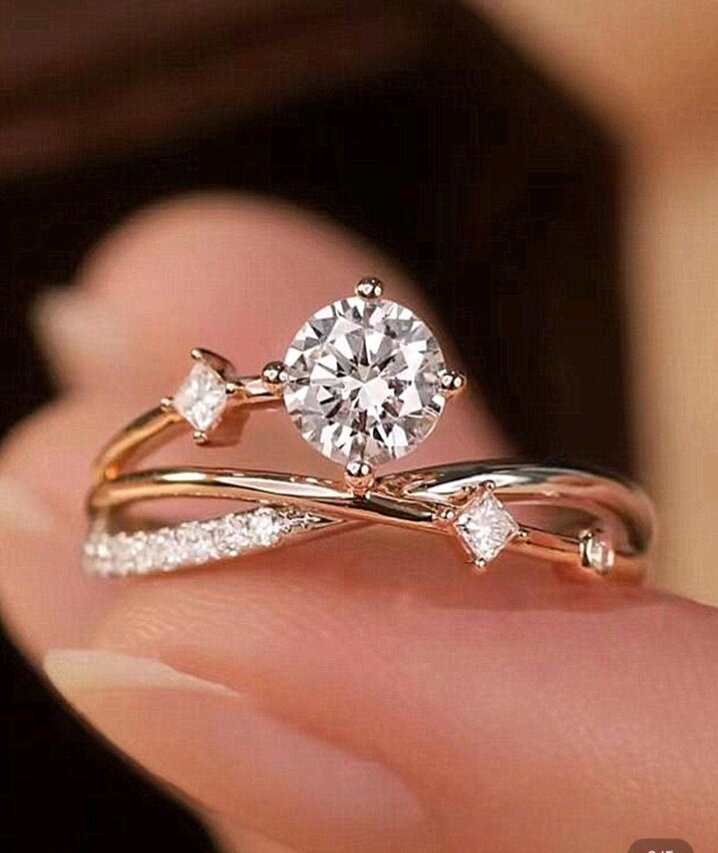 Bague en or avec diamant