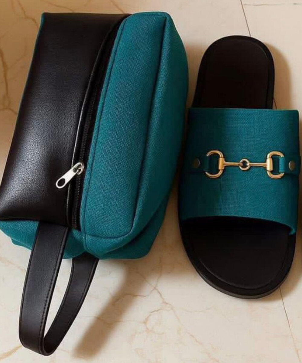 Ensemble Chaussures et Pochette