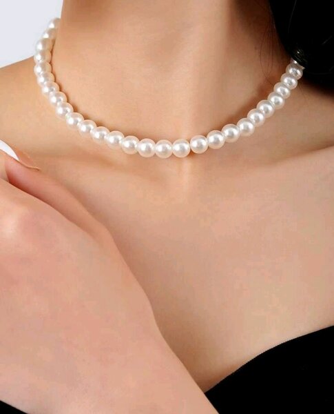 Earrings and Gold necklace