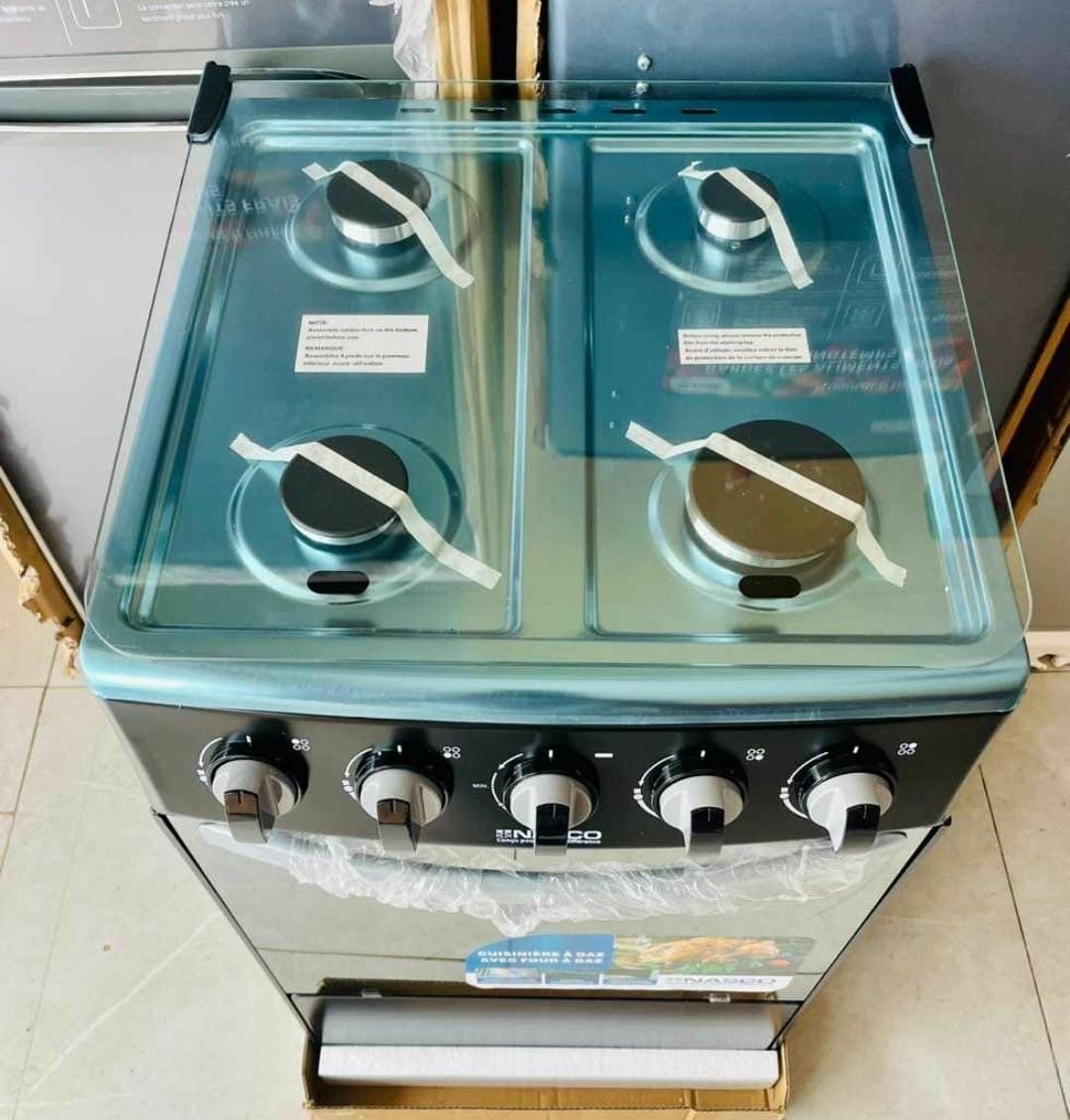 Gazinière nasco 4 feux avec four automatique prix :