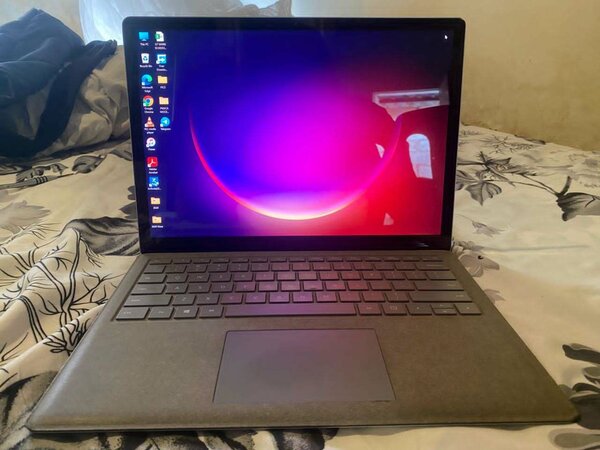 Microsoft surface laptop