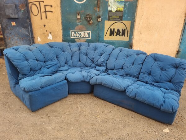 HOME USED SET OF SHAPE SOFA.