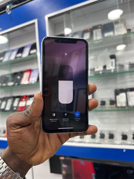 11 simple 64gb état propre