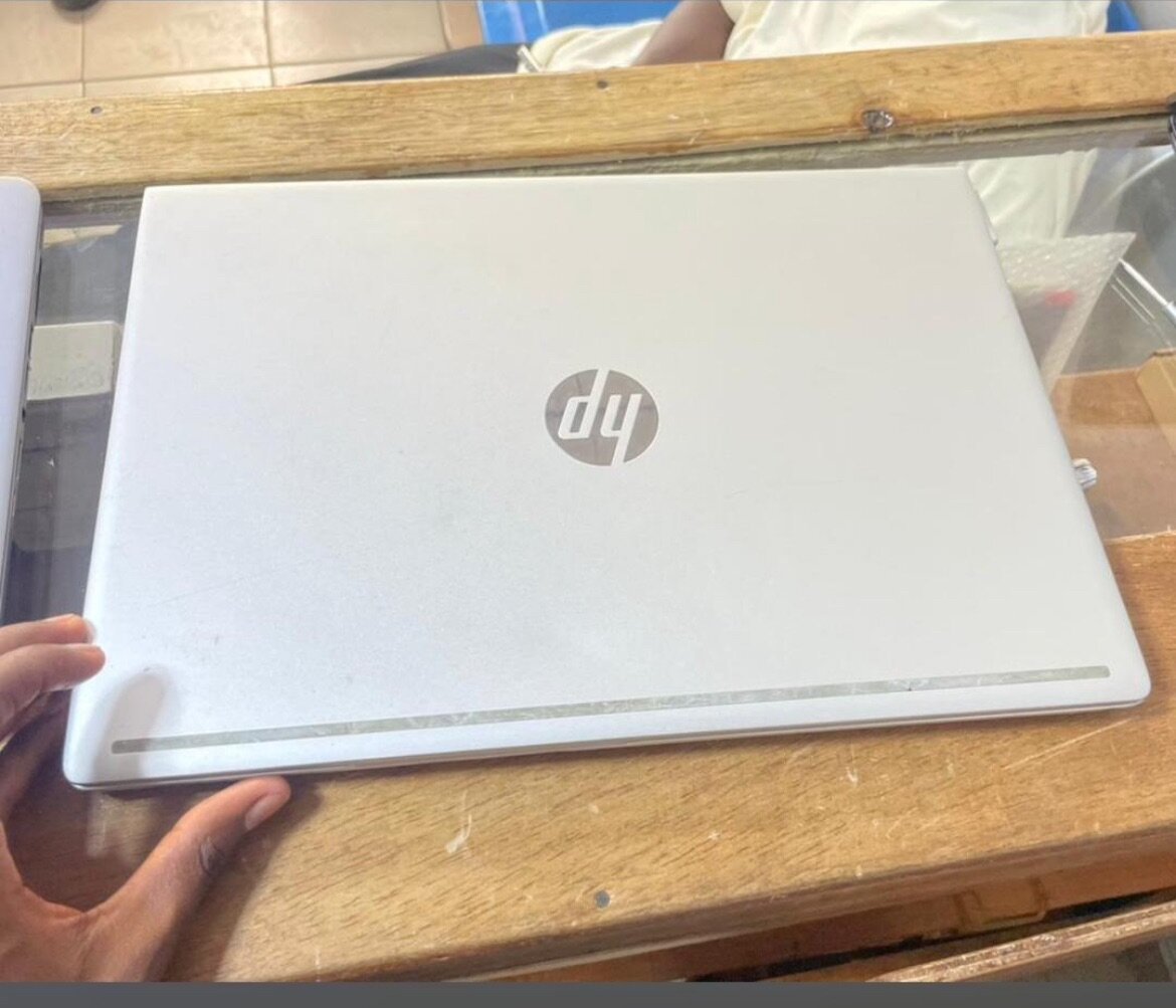 Hp core i5 8TH
