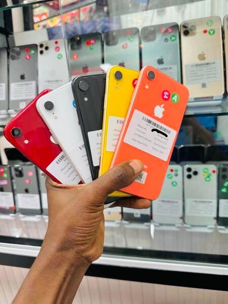 iPhone XR Quasi neuf originale 64 GB