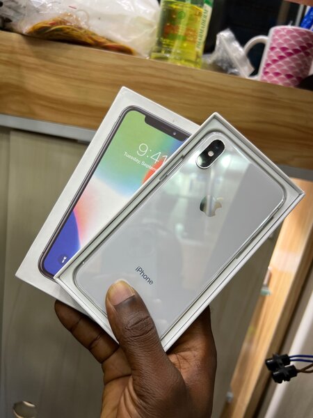 iPhone X 64Go