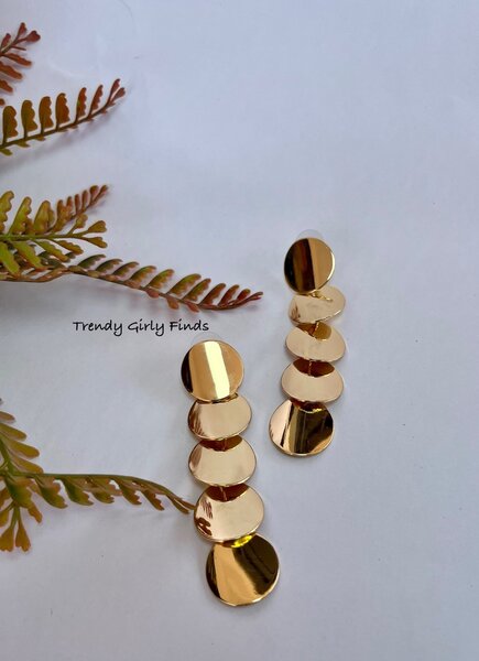 DANGLE Statement earrings