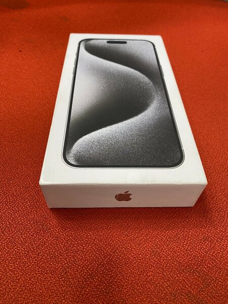 iPhone 15 pro Max scellé