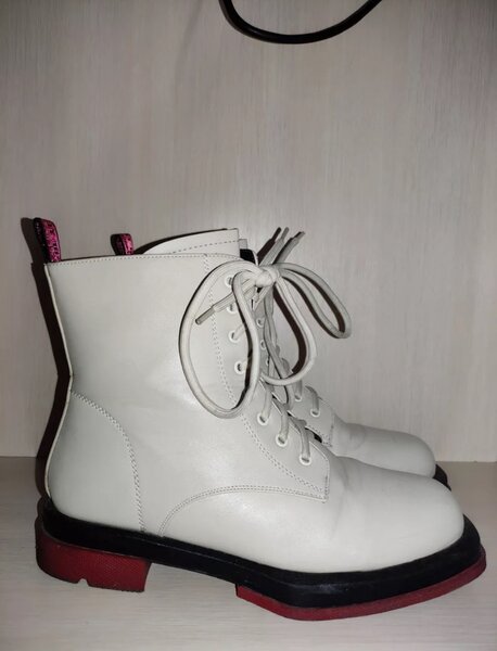 Ботинки из натуральной кожи