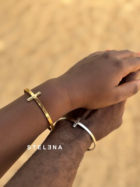 Bracelets crucifix en acier