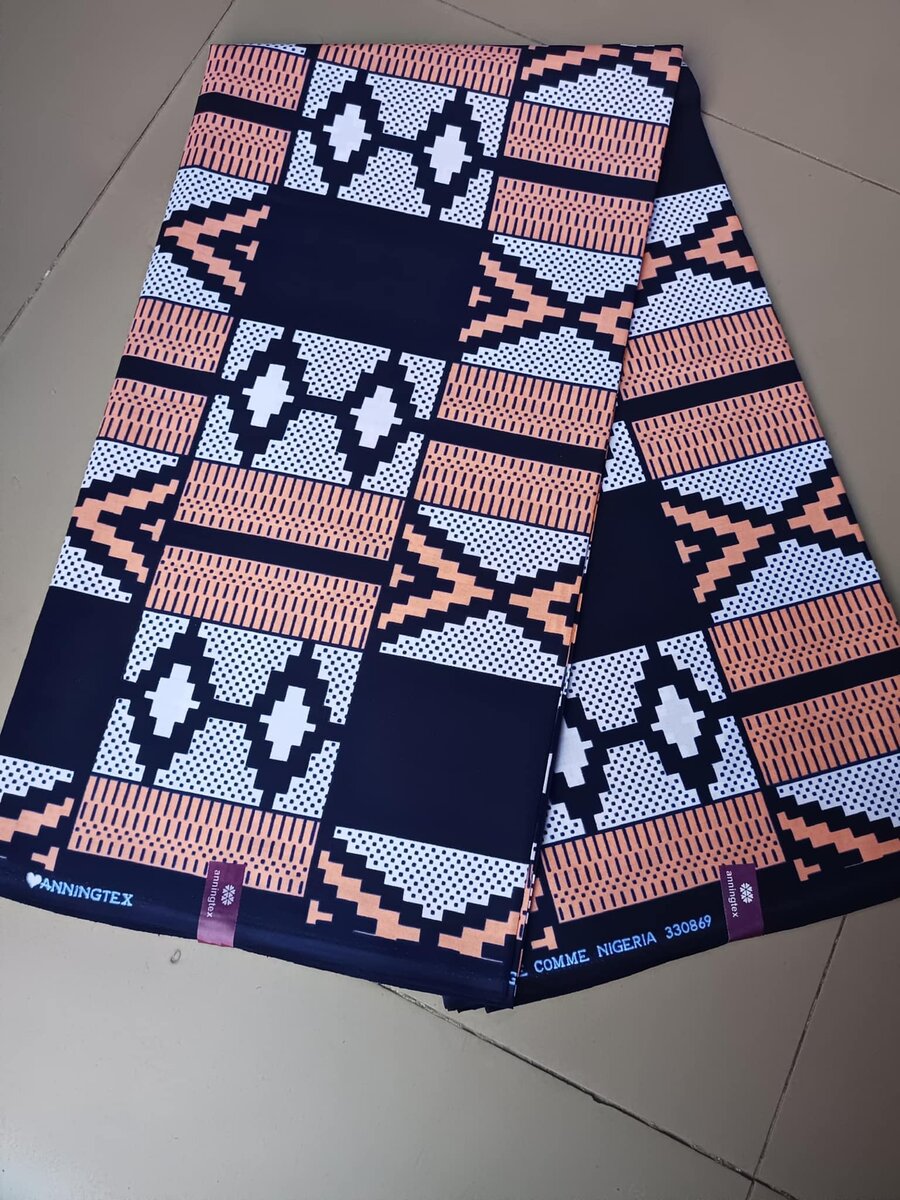 Fabric with a  print of 6 meters 