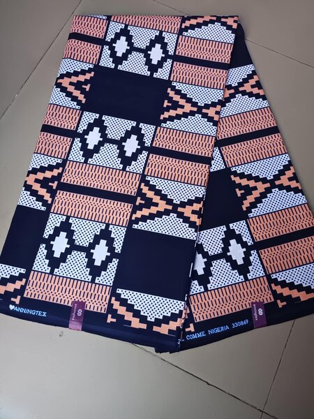 Fabric with a  print of 6 meters 