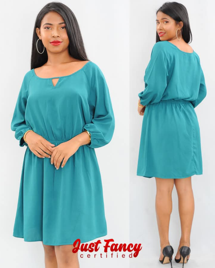 Robe Courte Élégante Femme