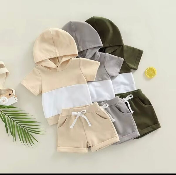 Ensemble bébé à capuche