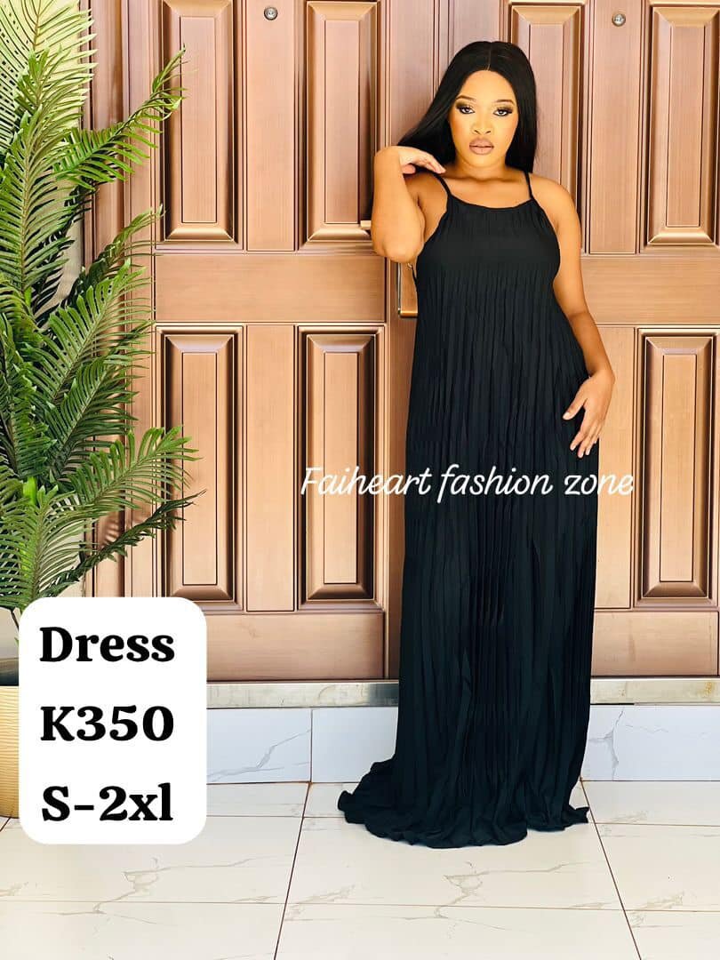 Long women's dress with straps in black S-2xl