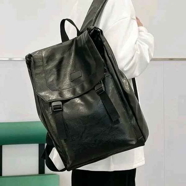 Sac à dos en cuir élégant