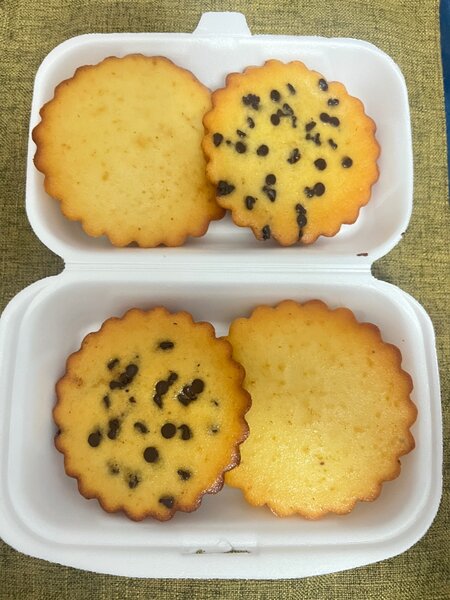 04 CAKES VAN & CHOCO