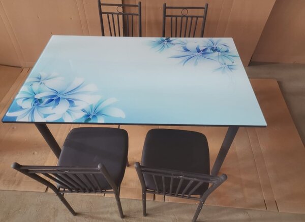 Table a manger 4 places