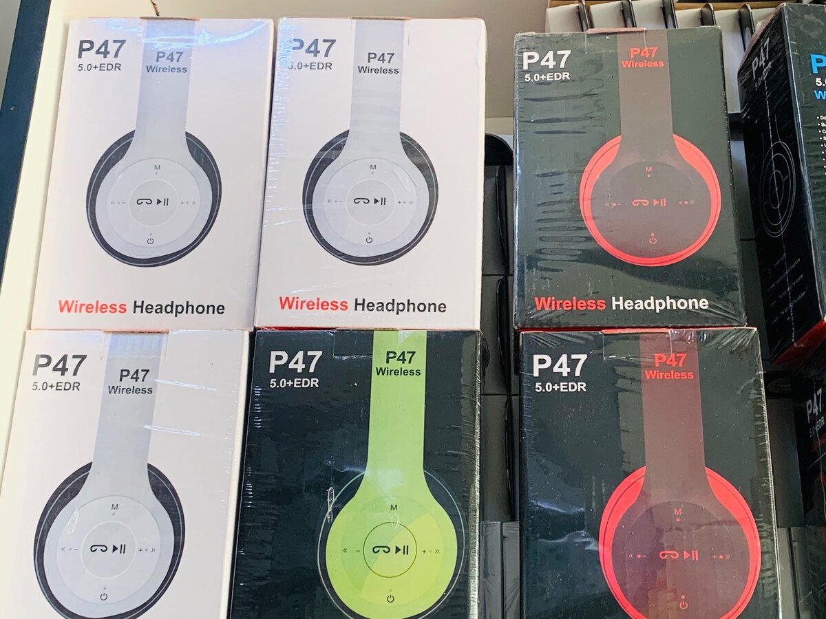 P47 Bluetooth headphones with quality sounds