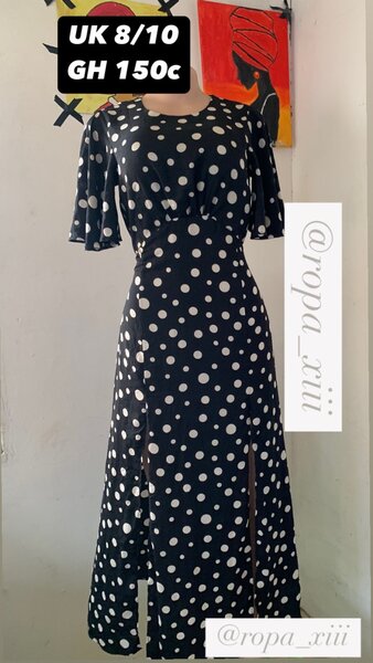 Poka dots flair dress with bare back