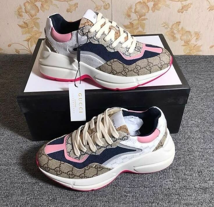 Sneaker and tennis shoes