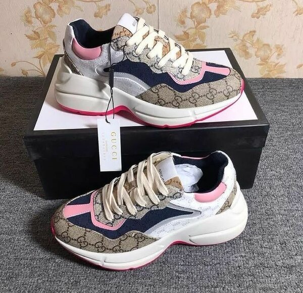 Sneaker and tennis shoes