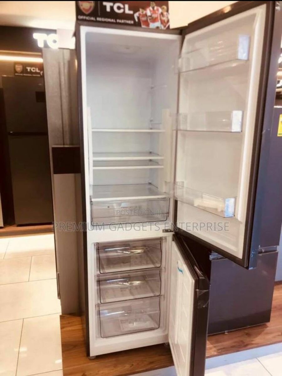TCL 260L Bottom Freezer Refrigerator