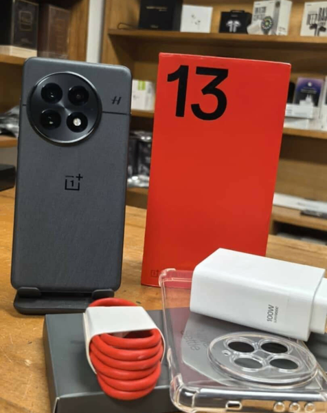 OnePlus 13 Pro 5G Smartphone