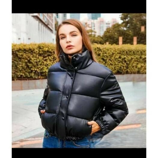 Women's cropped jacket, black