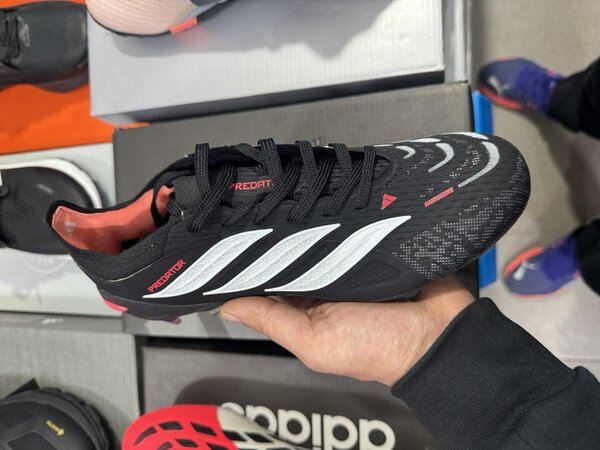 Chaussures de Football Noires