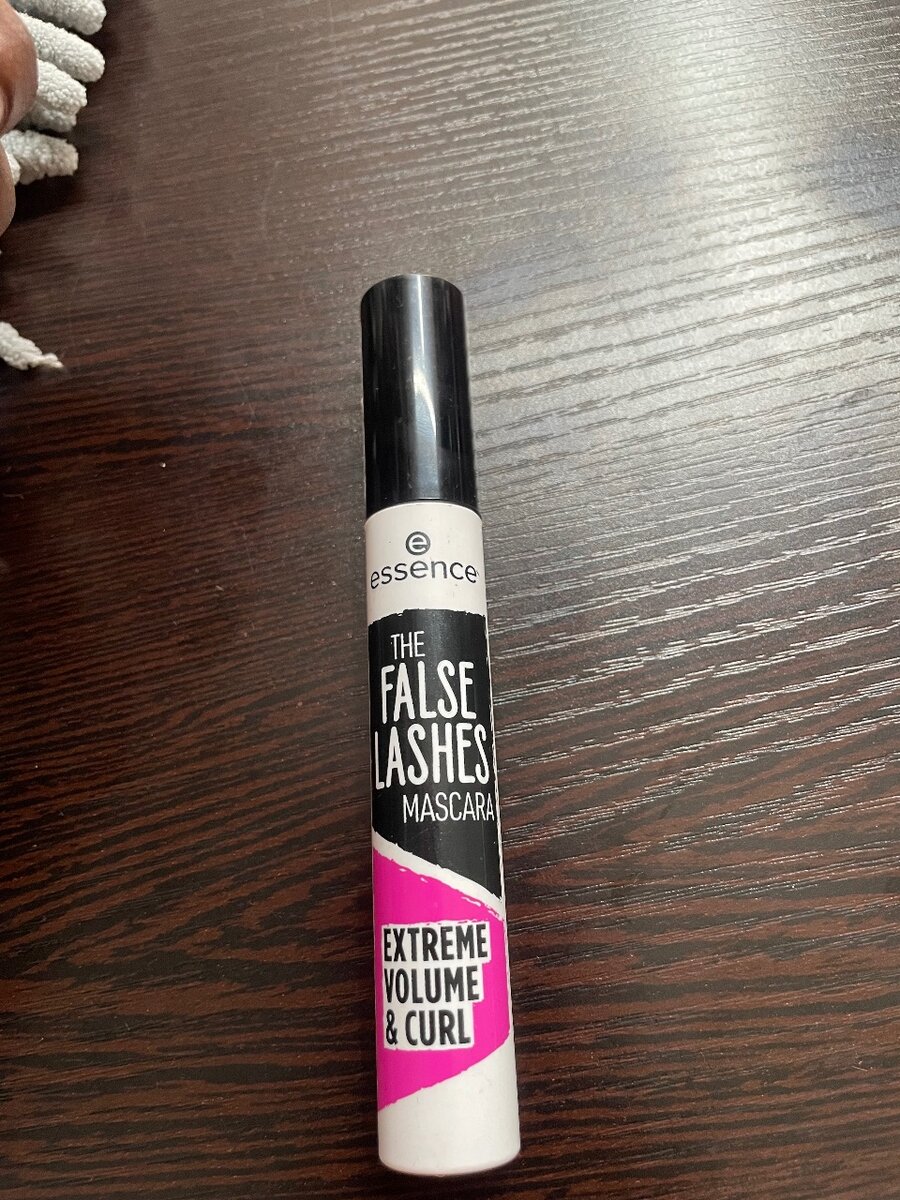 Mascara Volume Extrême Essence