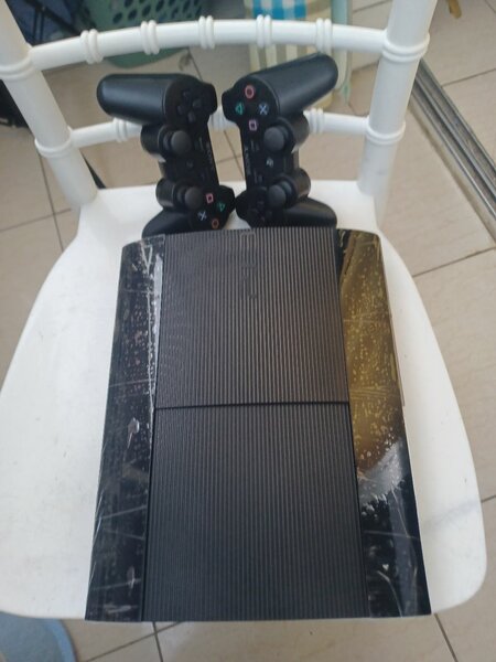 Ps3 ultra slim craque 25 jeux