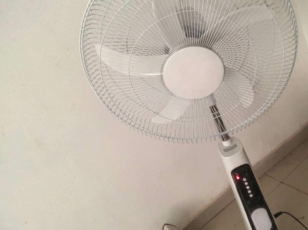 Rechargeable standing fan