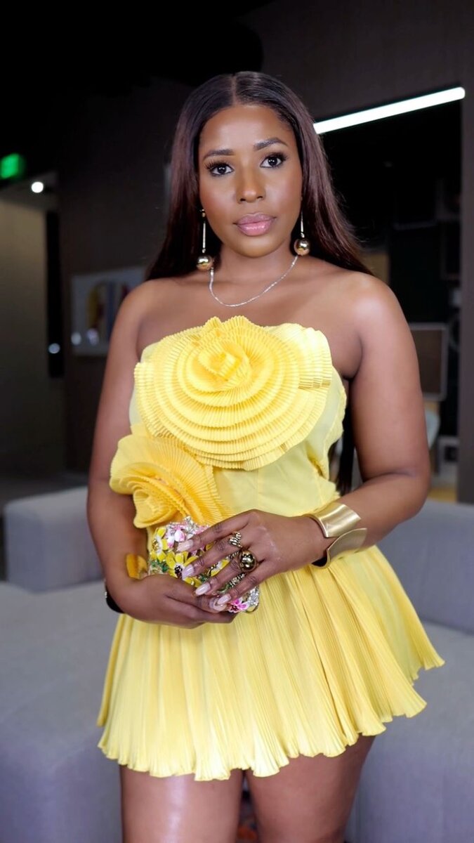 Robe Bustier Jaune Élégante