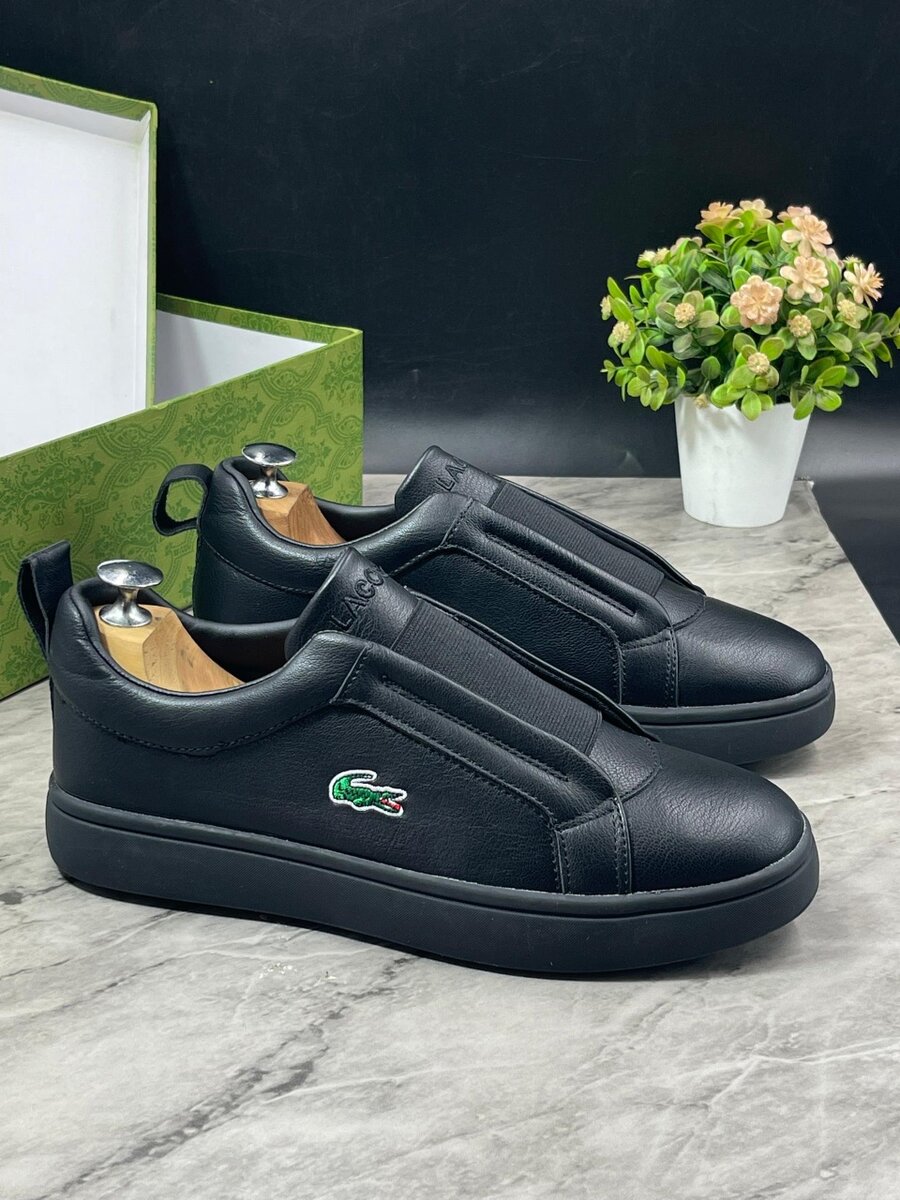 LACOSTE CLASSIC BLACK