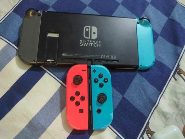 Console Nintendo Switch craqué