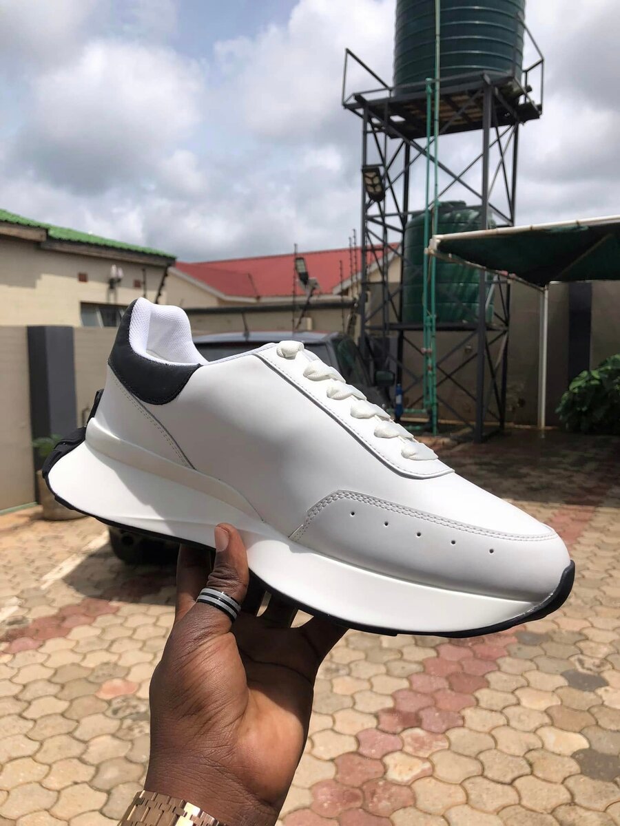 Alexander McQuee sneakers