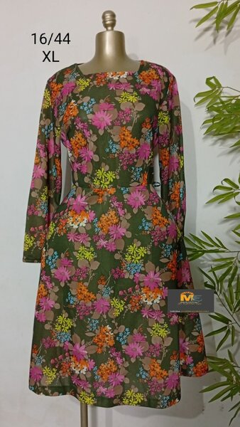 Robe fleurie élégante L