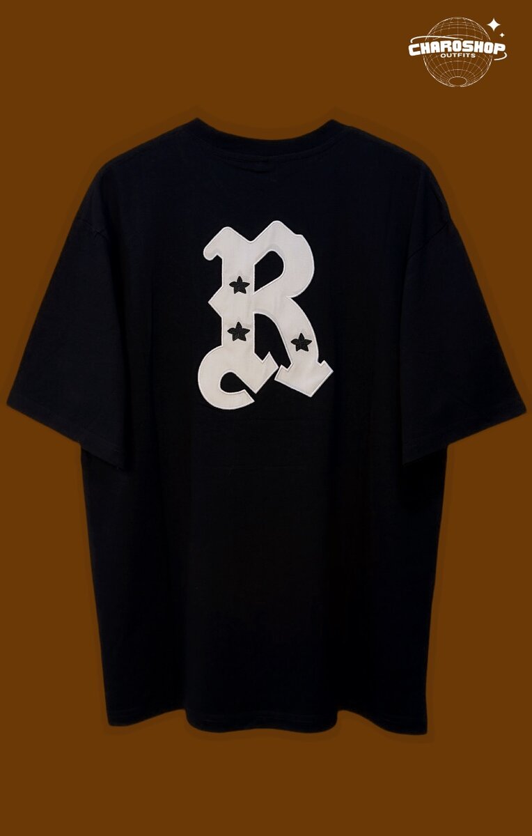 T-shirt noire à logo R